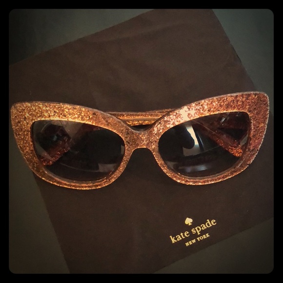 kate spade Accessories - Rose gold Kate Spade Sunnies! Gorgeous and glam!